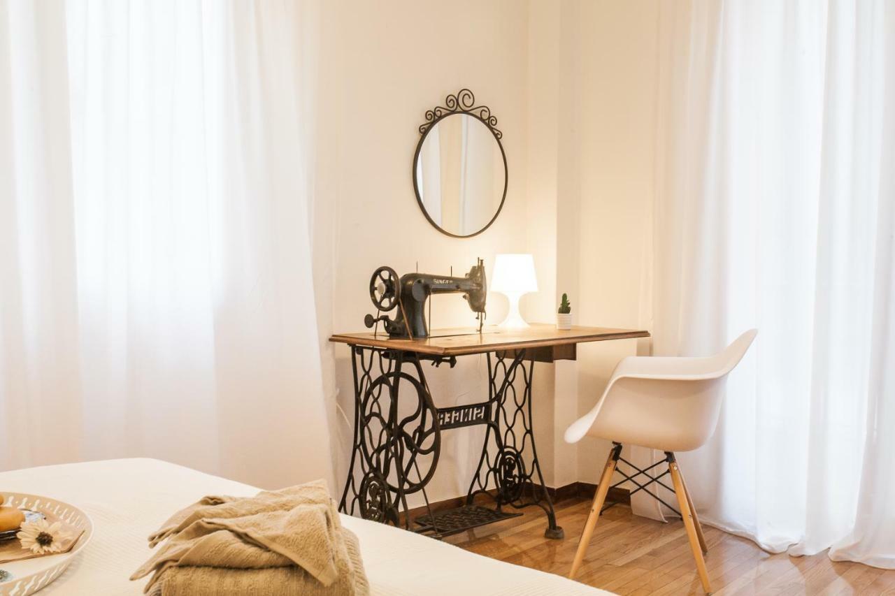 Classy Private Double Rooms In Apartment Next To Acropolis 아테네 외부 사진