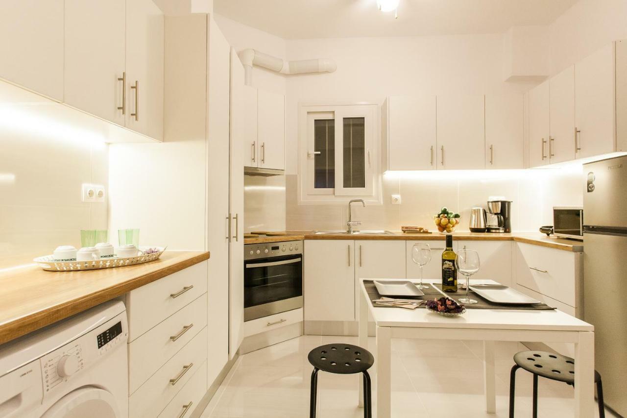 Classy Private Double Rooms In Apartment Next To Acropolis 아테네 외부 사진